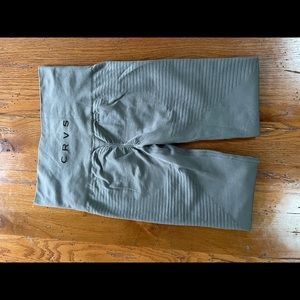 CRVS booty scrunch leggings!
